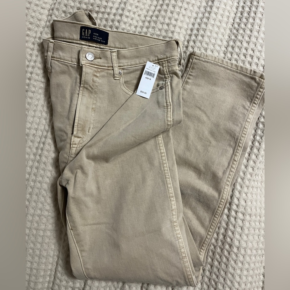 NWT GAP High Rise Vintage Slim Size 4/27 Regular